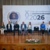 Israel Vega Rodríguez, Encargado de Despacho de la FGE Michoacán, hablando ante un auditorio durante la inauguración del Ciclo de Conferencias de Identificación Humana en Morelia.