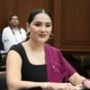 Diana Espinoza Mercado, diputada presidenta de la Comisión de Asuntos Electorales, hablando ante el Congreso del Estado de Michoacán sobre la reforma electoral
