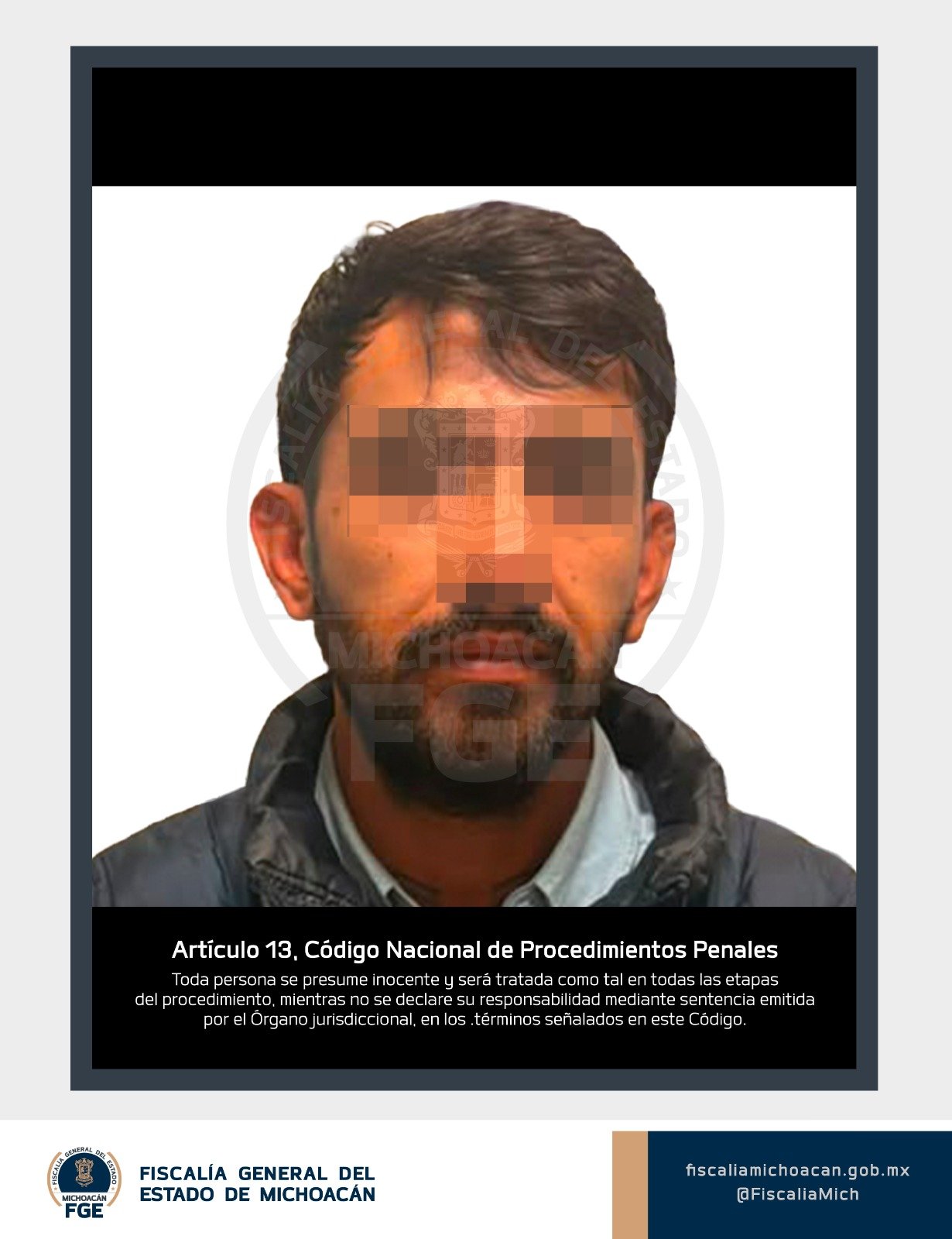 Ilustración simbólica de un vehículo Honda Accord 2019 estacionado en una calle residencial de Zamora, con silueta de persona amenazando con arma de fuego