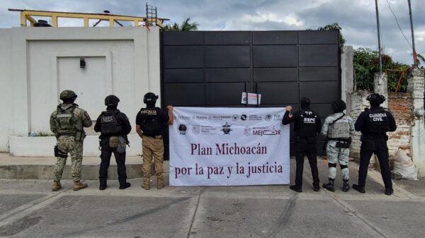Operativo de la FGE y fuerzas coordinadas en inmueble de Tinaja de Vargas, Tanhuato, con equipo táctico y vehículos asegurados