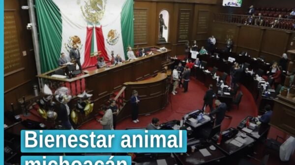 Ilustración simbólica de una perrita y un gato junto a un árbol nativo michoacano, con el logo del Congreso del Estado de