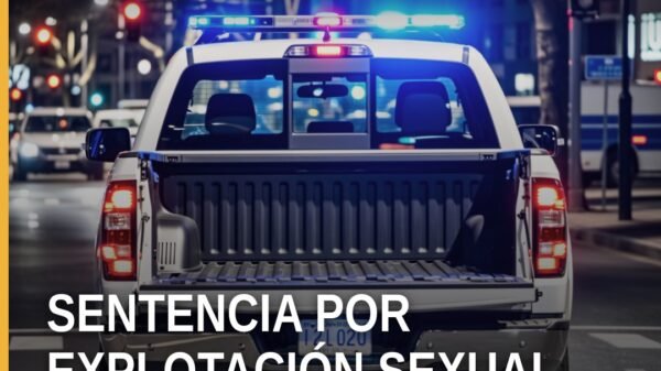 Ilustración simbólica de justicia y protección para mujeres en el centro de Apatzingán, relacionada con explotación sexual