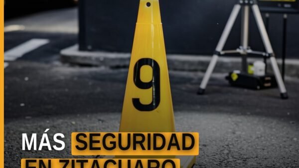 Operativo interinstitucional en la cabecera municipal de Zitácuaro con elementos de la FGE, Guardia Civil y Policía