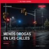 Fiscalía Michoacán narcomenudeo: escena simulada de cateo en colonia de Morelia con agentes y evidencia de drogas y vehículo