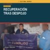 Ilustración simbólica de dos personas firmando un documento frente a un edificio residencial en Lázaro Cárdenas