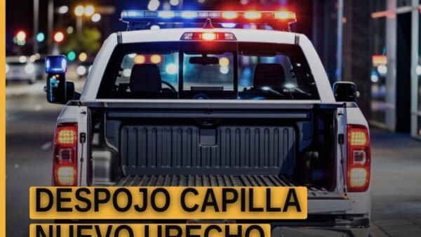 Ilustración simbólica de una capilla cerrada con cortina de acero y candados, ubicada en Ibérica, Nuevo Urecho, Michoacán —