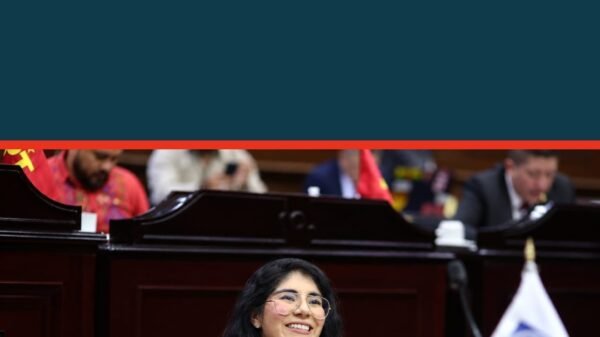 Diputada Ana Vanessa Caratachea Sánchez hablando en tribuna sobre lactancia materna derecho en el Congreso del Estado en