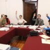 Foto de diputados en sesión de Comisiones Unidas discutiendo leyes de ingresos municipales en Morelia, Michoacán