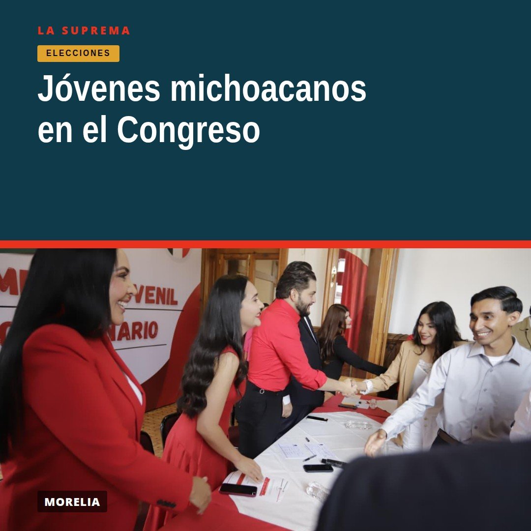 Jóvenes michoacanos en el salón de sesiones del Congreso del Estado en Morelia durante el parlamento juvenil michoacán