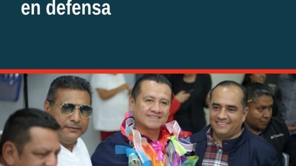 Grupo de docentes reunidos en Morelia, Michoacán, durante encuentro sobre soberanía nacional
