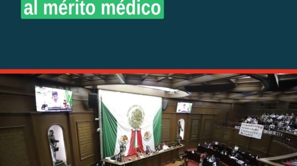 Ceremonia de entrega de la condecoración al mérito médico a representantes del Hospital de la Mujer y al doctor Juan Abraham