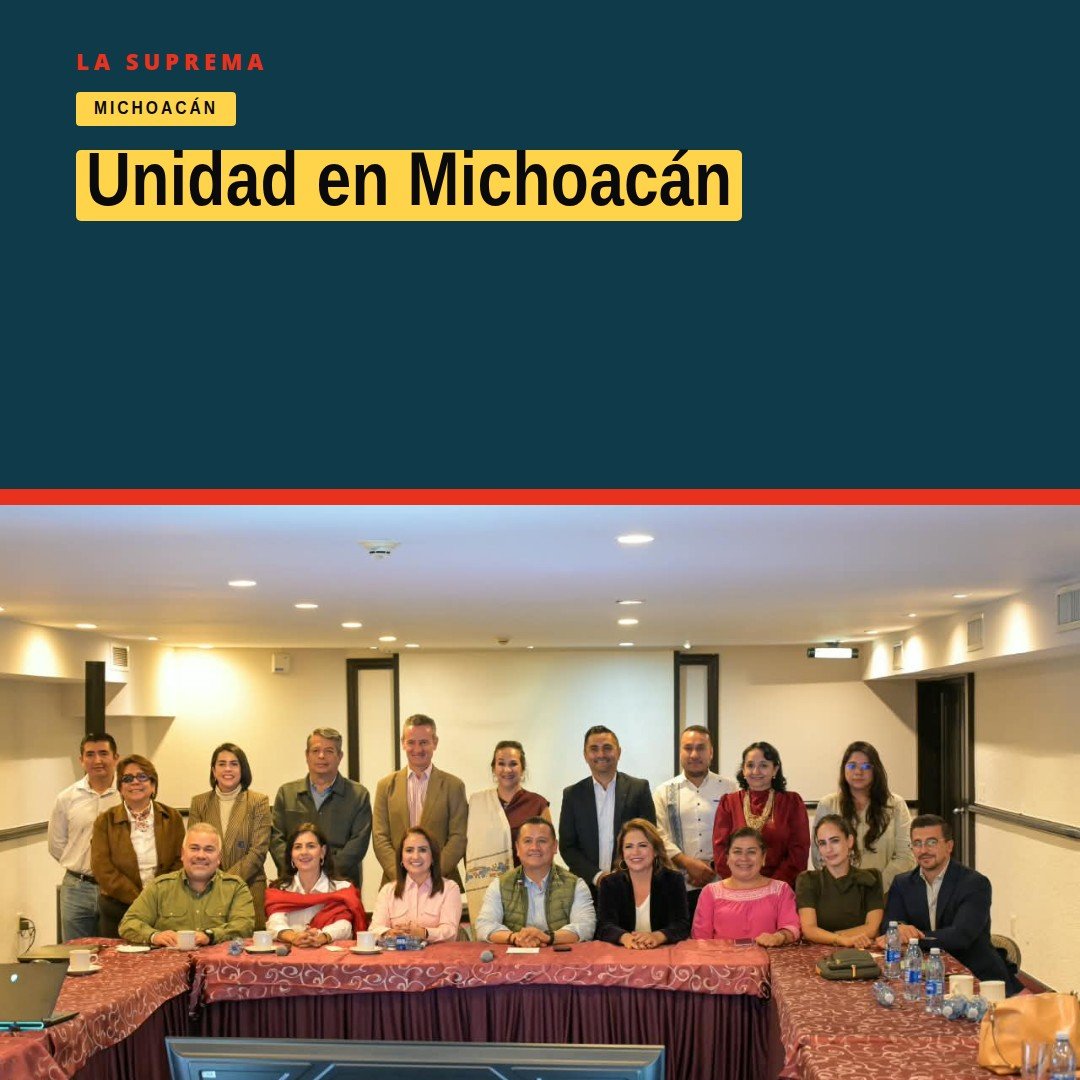 Grupo diverso de personas sentadas en una mesa de trabajo en Michoacán, simbolizando unidad en michoacán