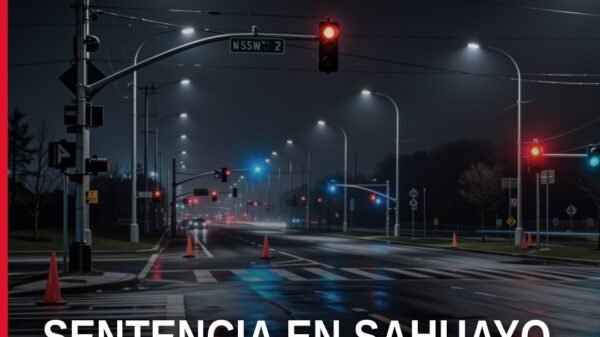 Ilustración simbólica de balanza de justicia con fondo de Sahuayo, representando la sentencia por tentativa de homicidio